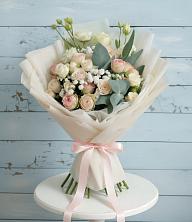 Букет цветов из:  Розы и Лизиантусы в Шентала