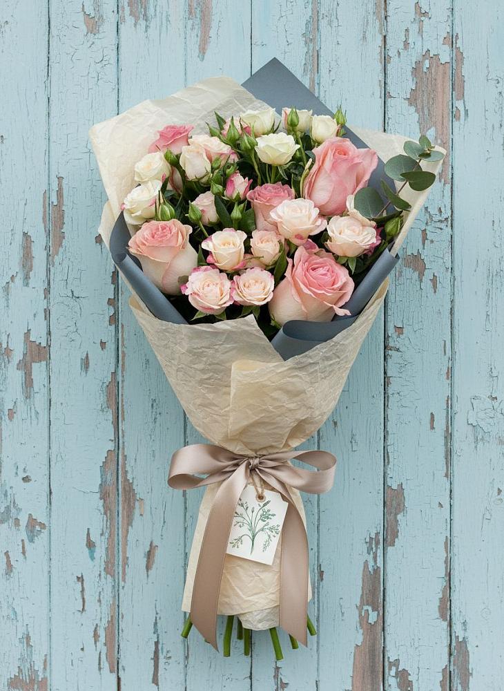 Букет цветов из: Розы в Шентала