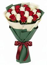 Букет Микс из красных и белых роз #REPLACE_PRED# Шентала