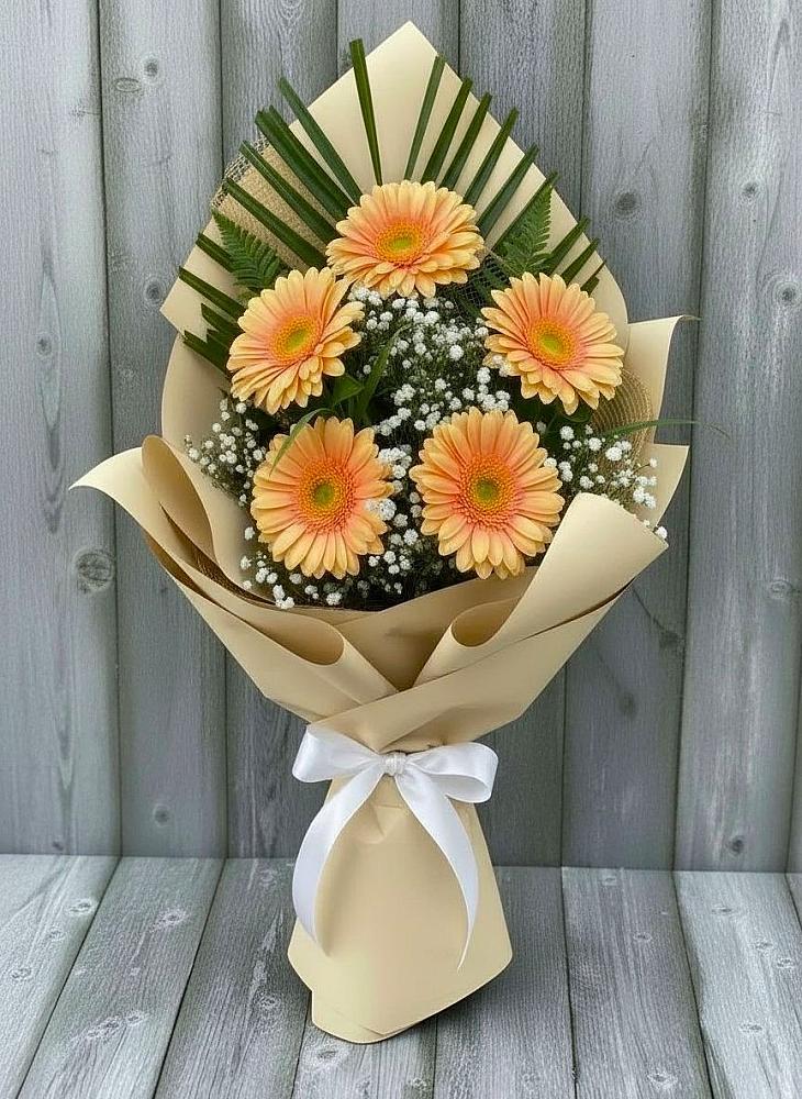 Букет цветов из: Герберы в Шентала