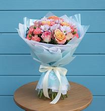 Букет цветов из:  Хризантемы и Розы в Шентала