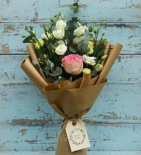 Букет цветов из:  Розы и Лизиантусы в Шентала