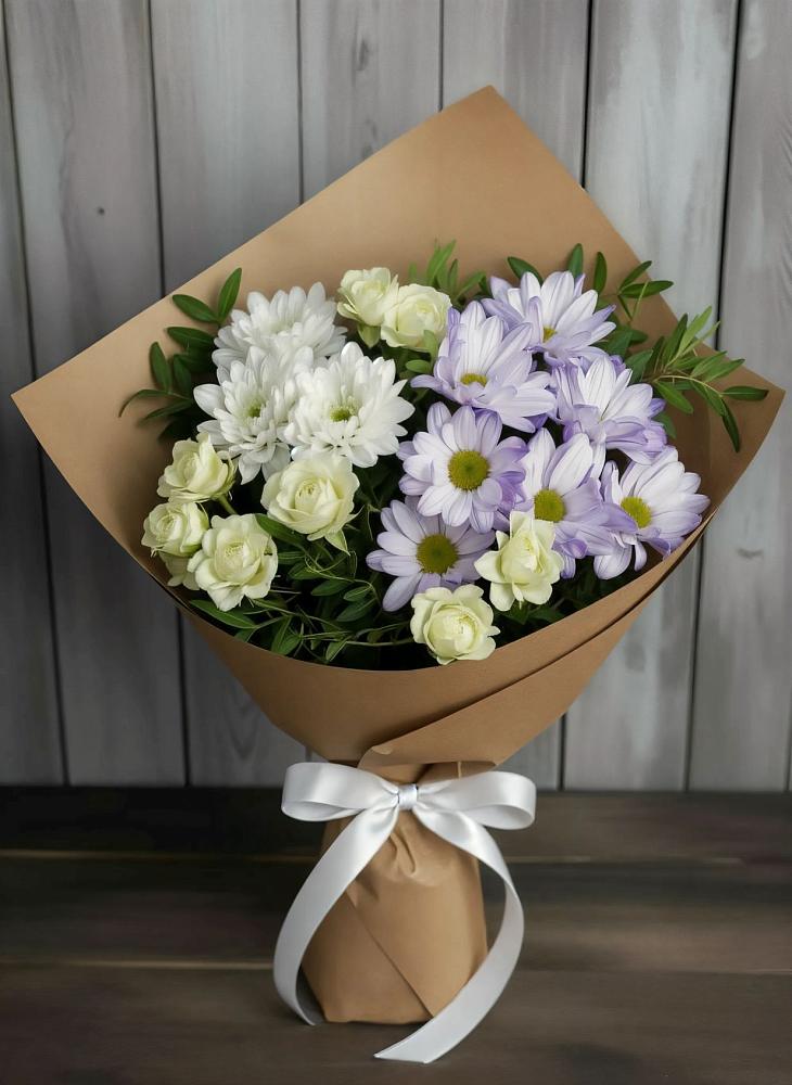 Букет цветов из: Хризантемы и Розы в Шентала